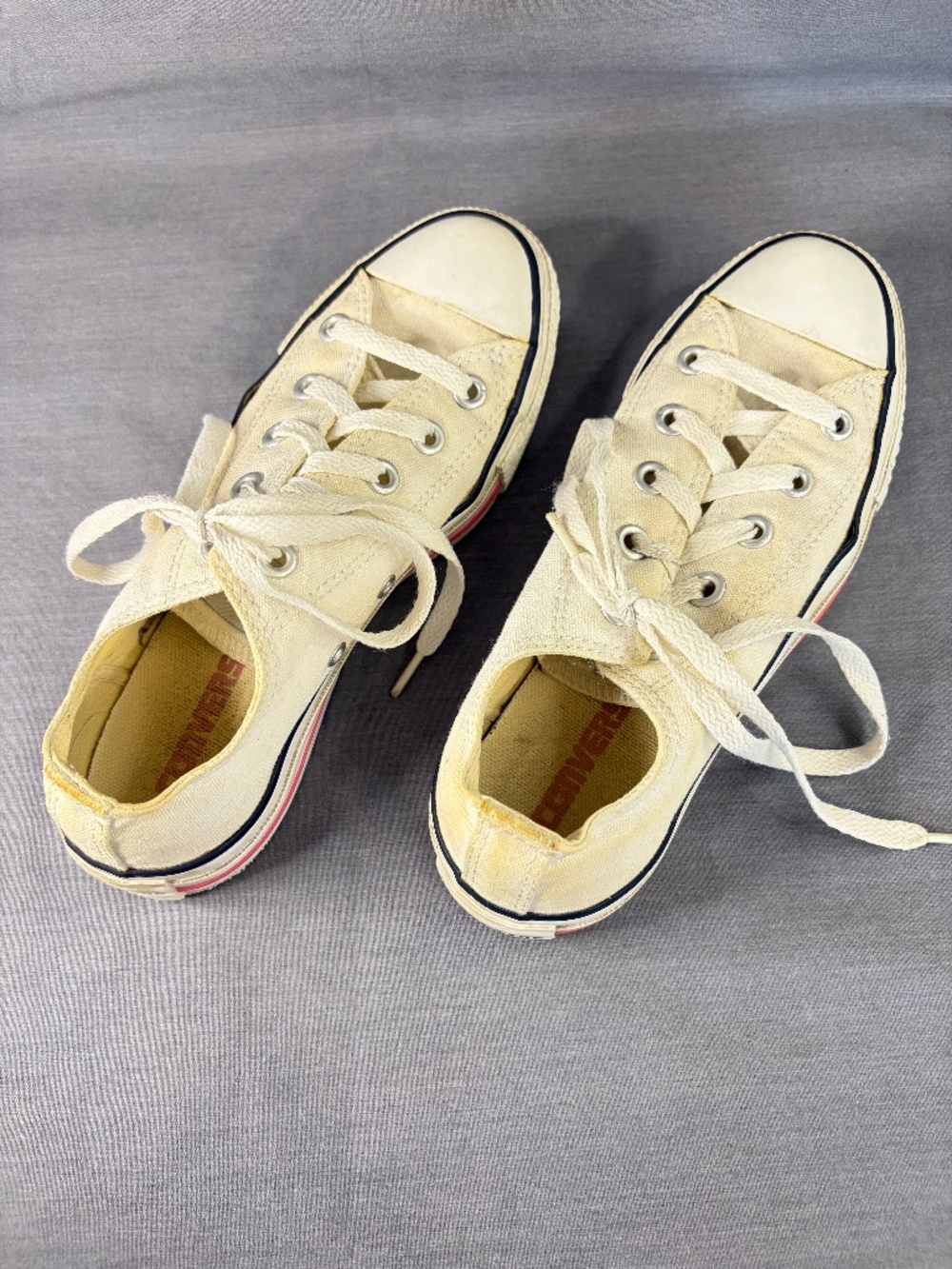 Vintage Converse All Star Size 6 Women’s White Canvas Low Top Sneakers